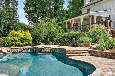 $1,100,000 | 4766 Chamblee Dunwoody Road, Dunwoody, GA 30338