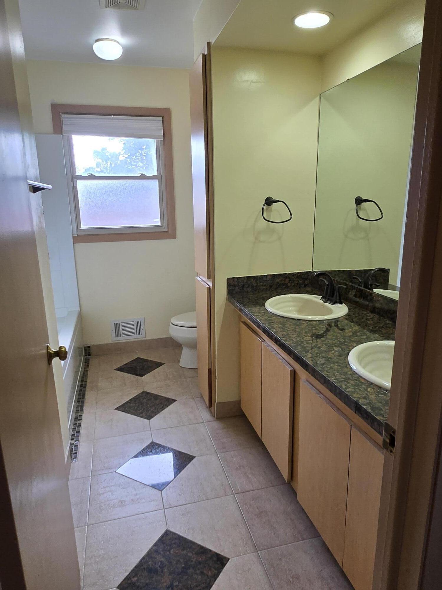 8081 North 105th Street Milwaukee, WI 53224 - Photo 13 of 37 Bath