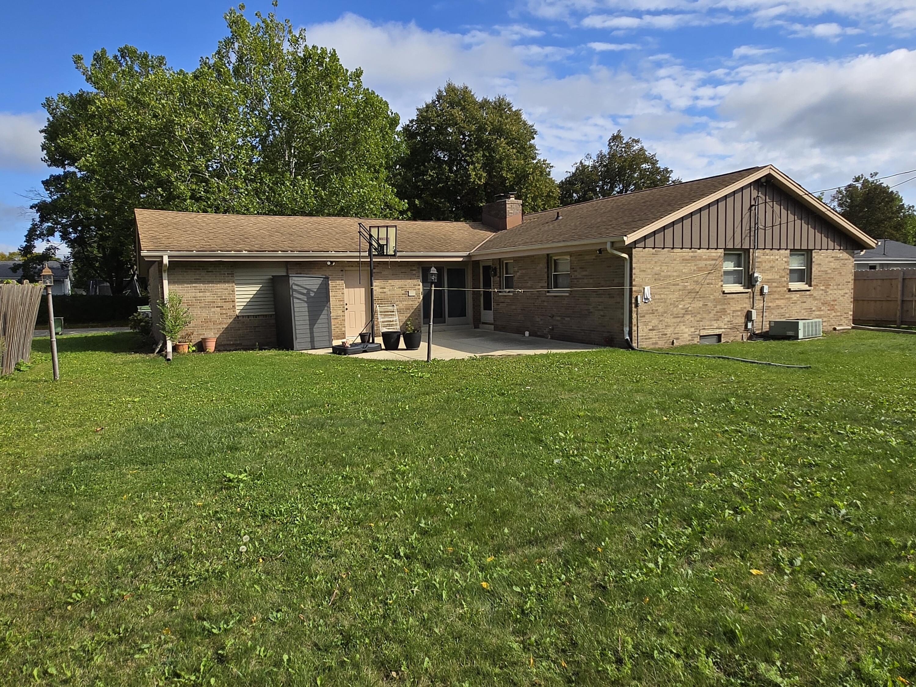 8081 North 105th Street Milwaukee, WI 53224 - Photo 36 of 37 Yard