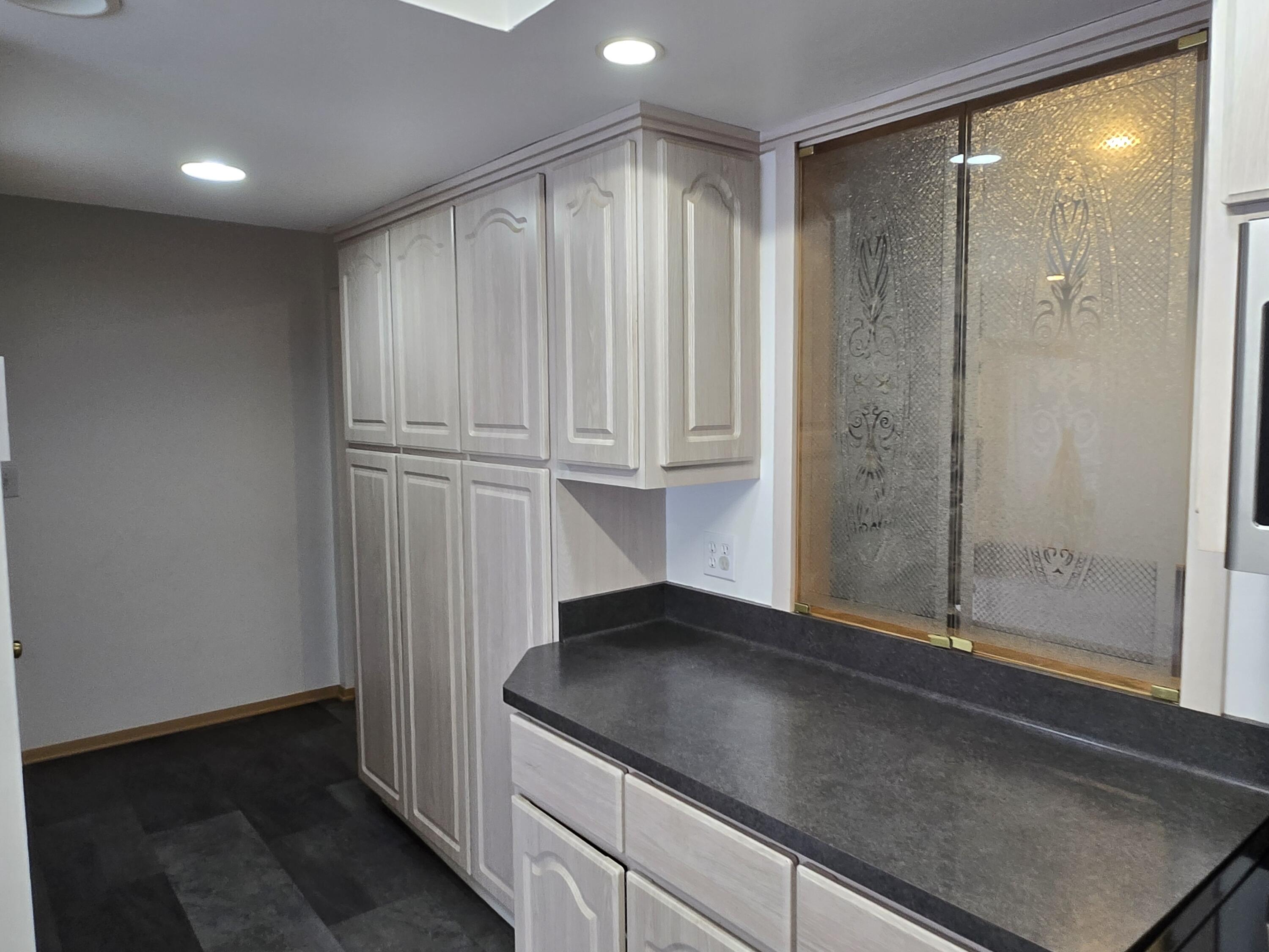 8081 North 105th Street Milwaukee, WI 53224 - Photo 7 of 37 Kitchen