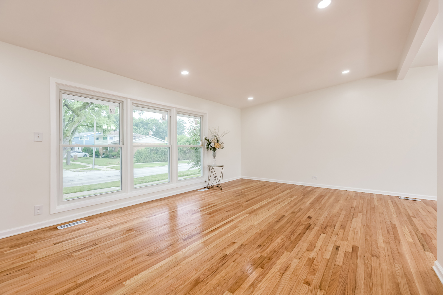 7745 Beckwith Road Morton Grove, IL 60053 - Photo 11 of 41