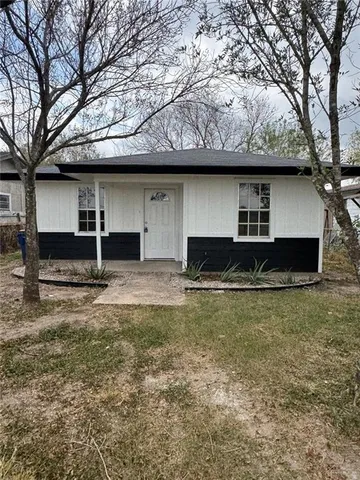 a house that has a lot of windows in it