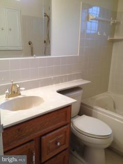 902 Whitehall Street Silver Spring, MD 20901 - Photo 12 of 30 Bath