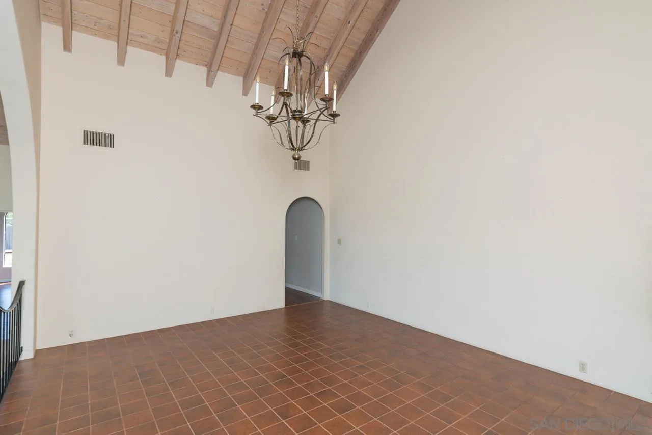 6503 Via Dos Valles Rancho Santa Fe, CA 92067 - Photo 15 of 60 Gallery Image 15