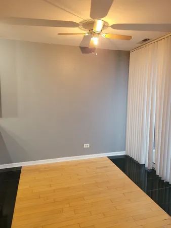 $1,650 | 6000 Oakwood Drive, Unit 6H, Lisle, IL 60532