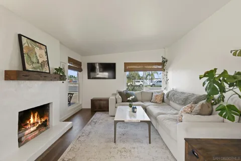 $889,000 | 1401 9th Street, Imperial Beach, CA 91932