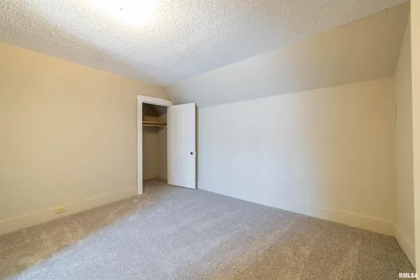 $119,900 | 1324 North 9th Street, Quincy, IL 62301