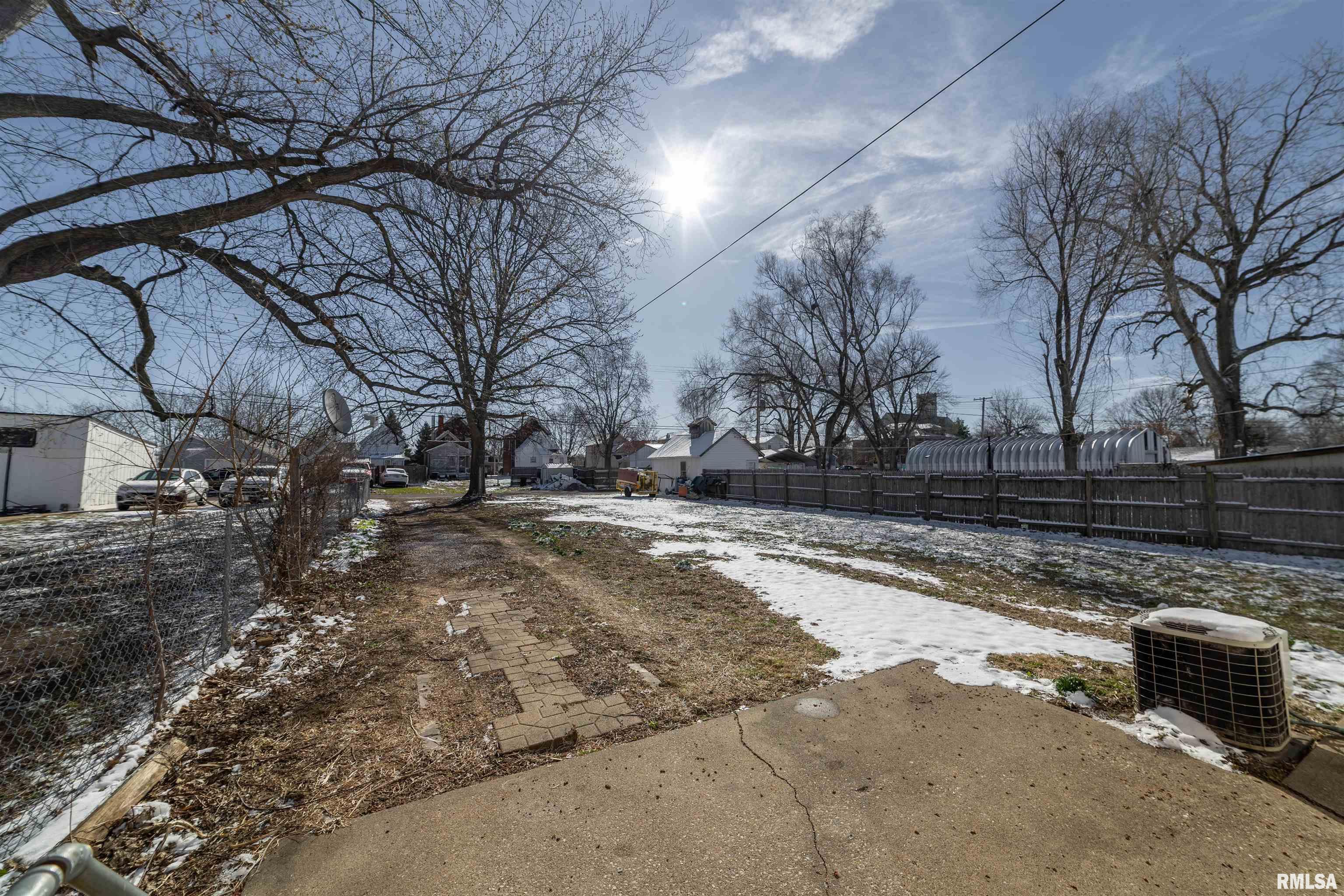 1324 North 9th Street Quincy, IL 62301 - Photo 27 of 31