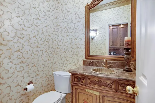 $810,000 | 12502 Delmar Street, Leawood, KS 66209