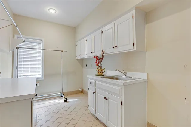 $810,000 | 12502 Delmar Street, Leawood, KS 66209