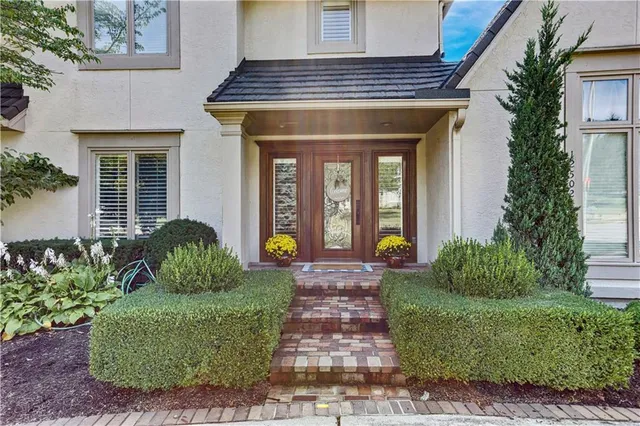$810,000 | 12502 Delmar Street, Leawood, KS 66209