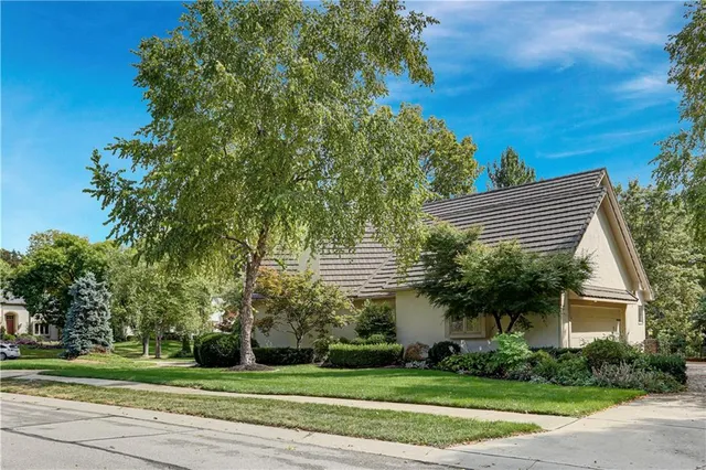 $810,000 | 12502 Delmar Street, Leawood, KS 66209