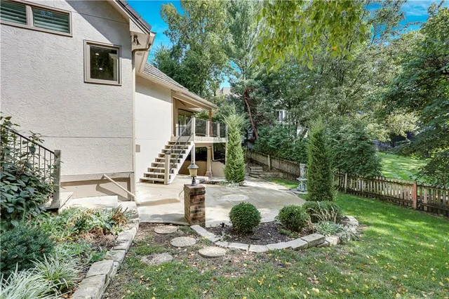 $810,000 | 12502 Delmar Street, Leawood, KS 66209