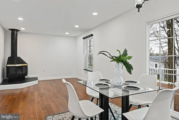 $835,000 | 1413 Bayshire Lane, Herndon, VA 20170