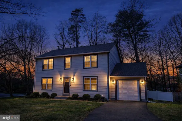 $835,000 | 1413 Bayshire Lane, Herndon, VA 20170