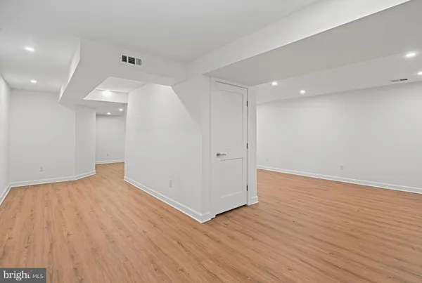$835,000 | 1413 Bayshire Lane, Herndon, VA 20170