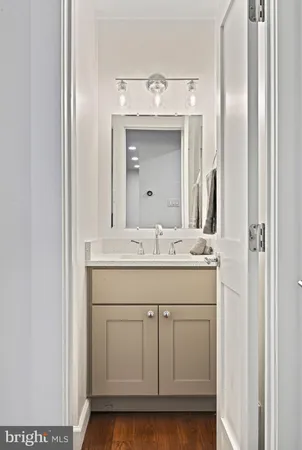 $835,000 | 1413 Bayshire Lane, Herndon, VA 20170