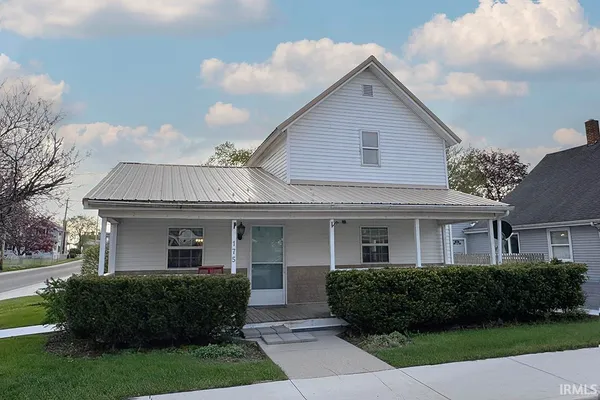 $299,900 | 175 North State Street, Shipshewana, IN 46565