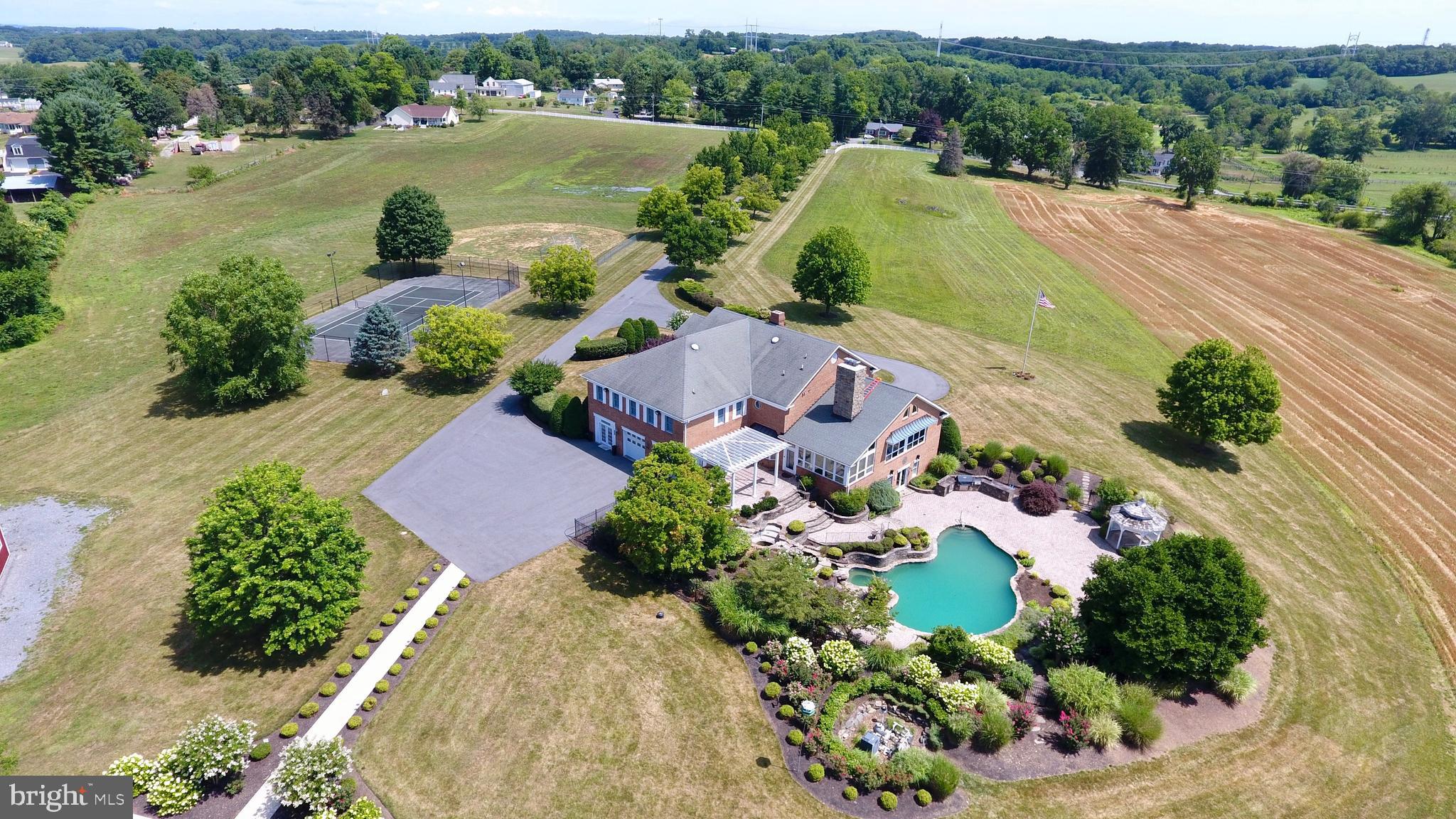 28900 Kemptown Road Damascus, MD 20872 - Photo 2 of 37