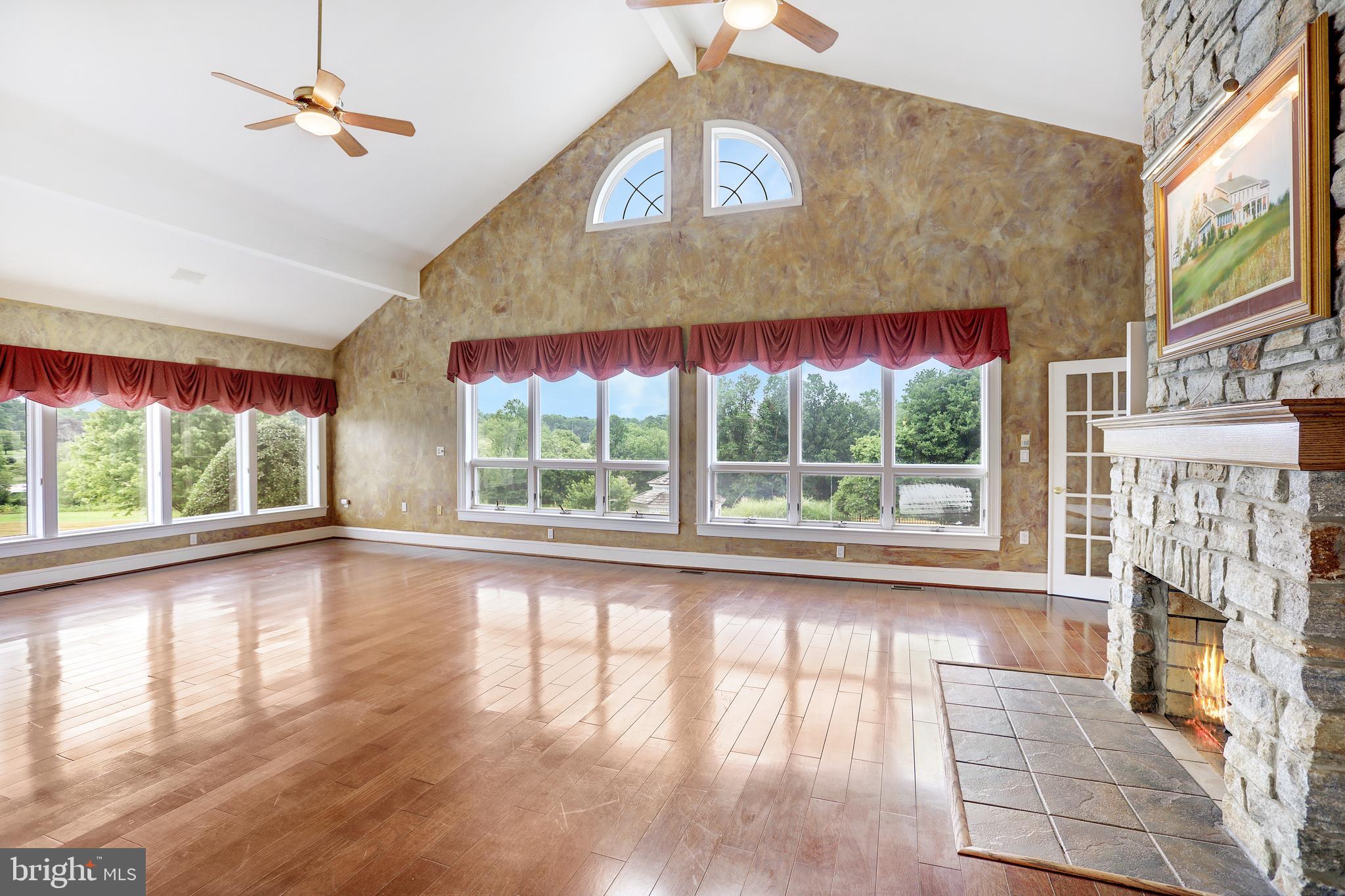 28900 Kemptown Road Damascus, MD 20872 - Photo 13 of 37
