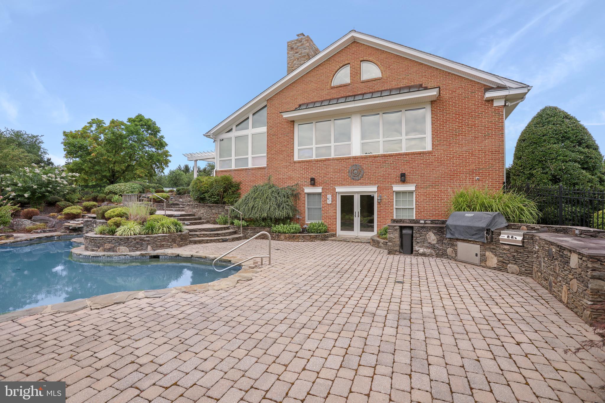 28900 Kemptown Road Damascus, MD 20872 - Photo 4 of 37