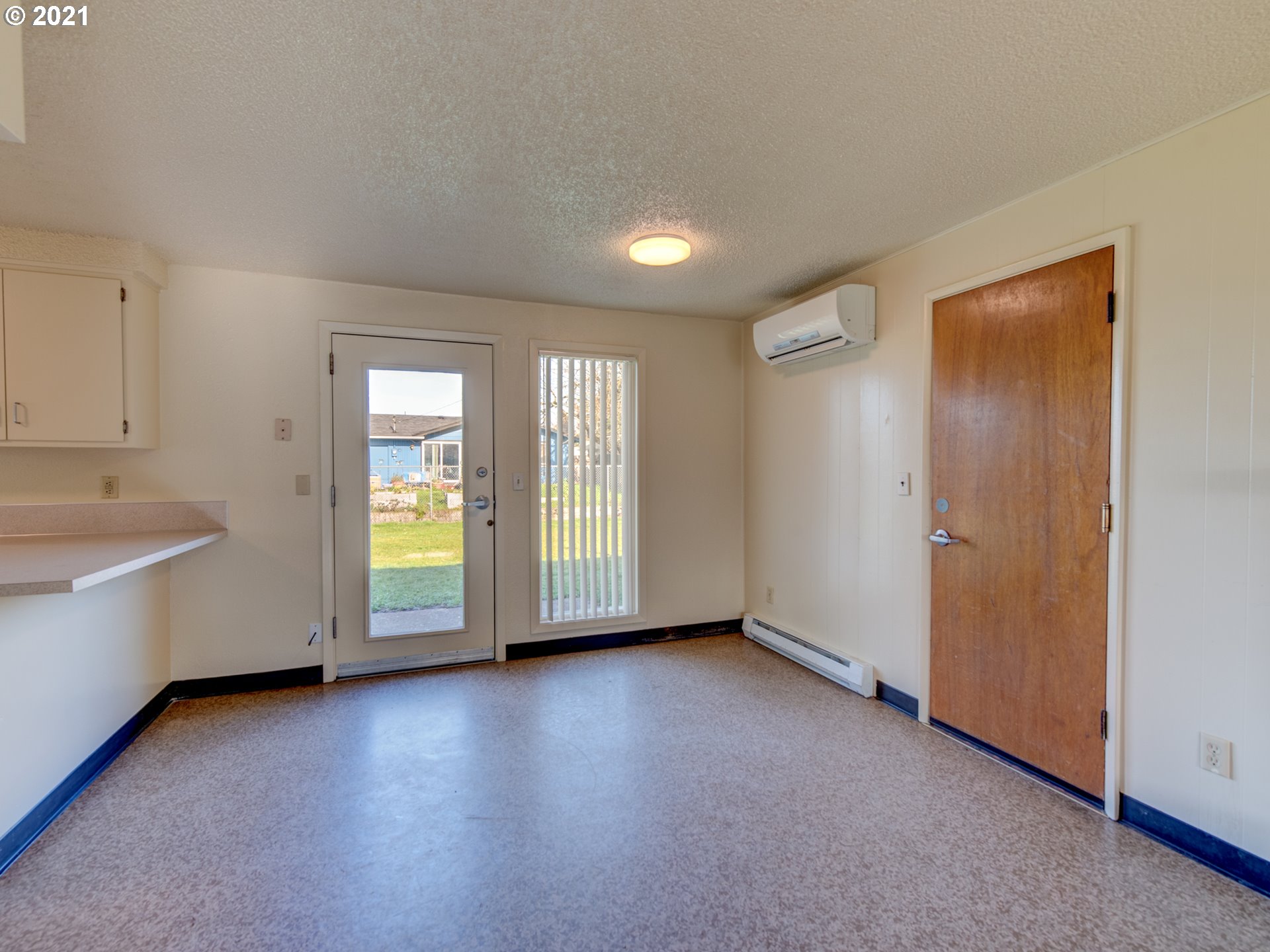 2546 Centennial Boulevard Springfield, OR 97477 - Photo 10 of 17 Gallery Image 10