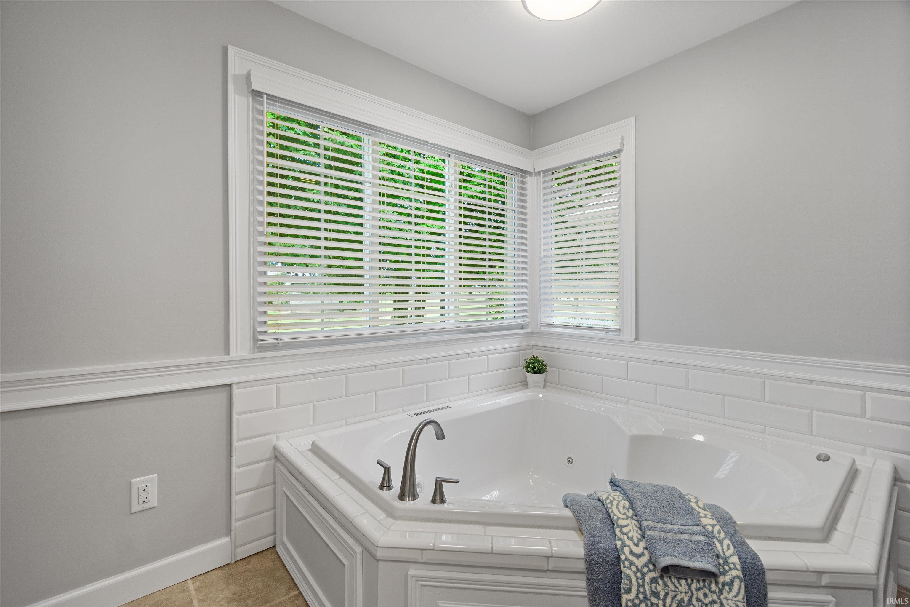 5579 North Huntington Road Marion, IN 46952 - Photo 26 of 33 Gallery Image 26
