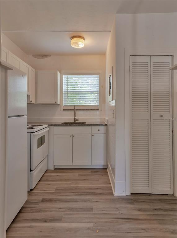 1102 Sunset Point Road Clearwater, FL 33755 - Photo 19 of 37