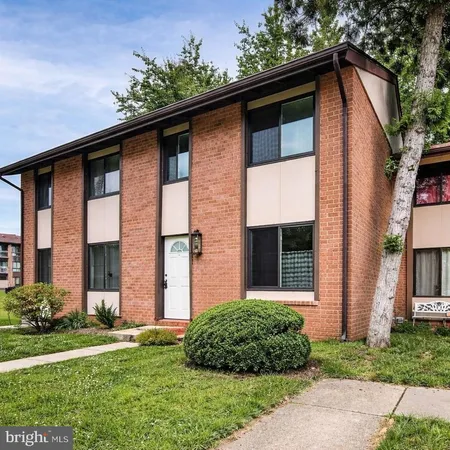 $2,700 | 8966 Footed Ridge, Columbia, MD 21045