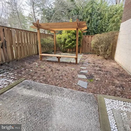 $2,700 | 8966 Footed Ridge, Columbia, MD 21045