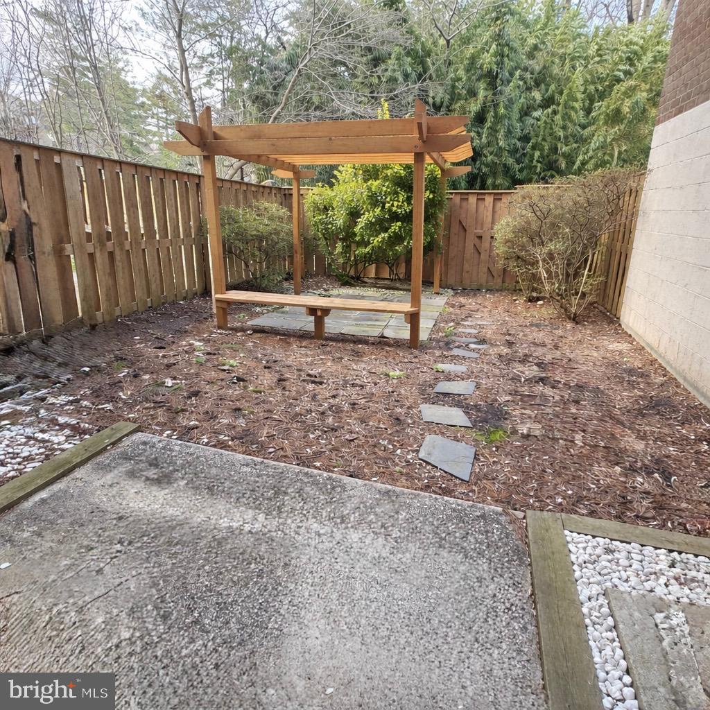 8966 Footed Ridge Columbia, MD 21045 - Photo 17 of 18