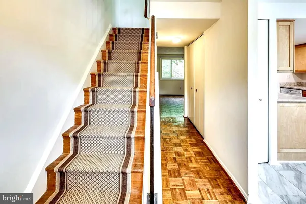 $2,700 | 8966 Footed Ridge, Columbia, MD 21045