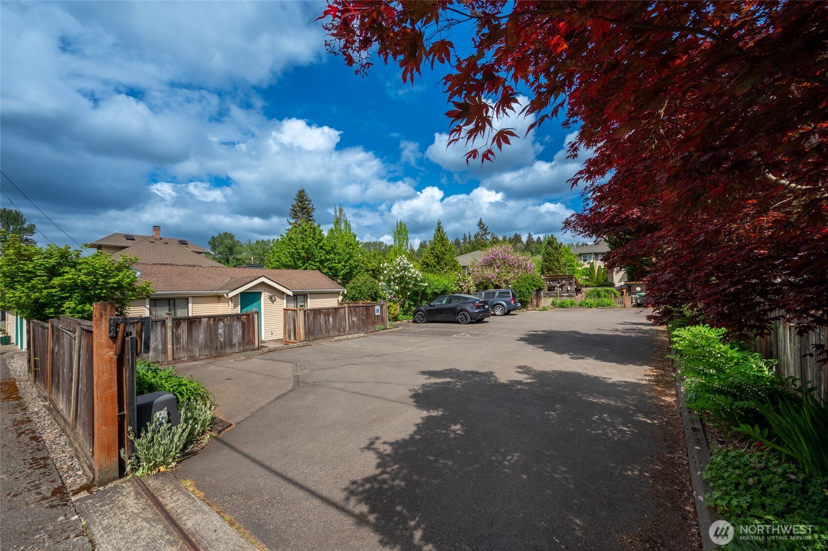 10425 East Riverside Drive Bothell, WA 98011 - Photo 38 of 40