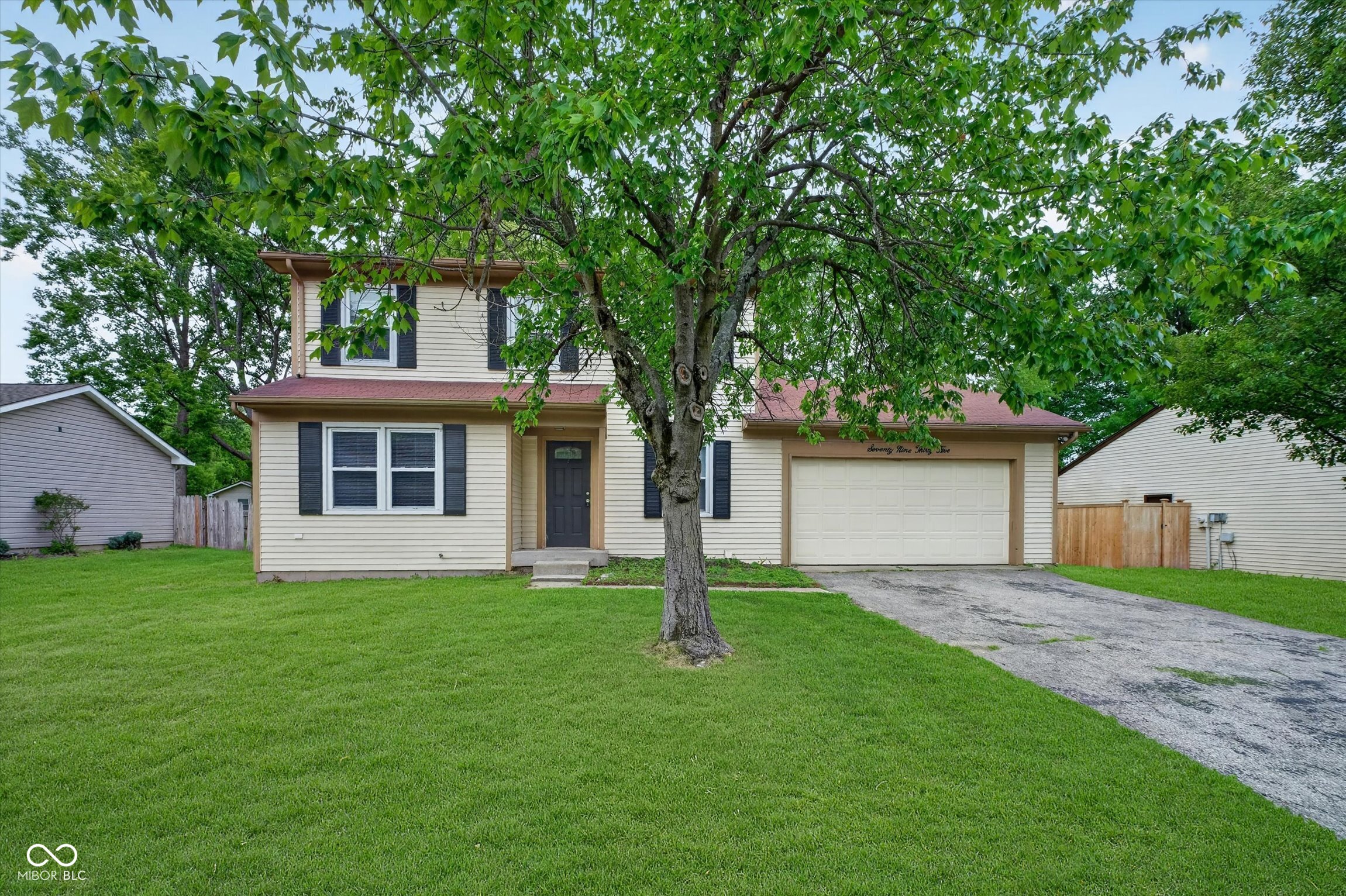7935 Wheat Ridge Court Indianapolis, IN 46268 - Photo 2 of 46 Gallery Image 2
