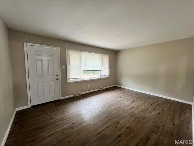 $149,900 | 273 Buddie Avenue, St. Louis, MO 63135