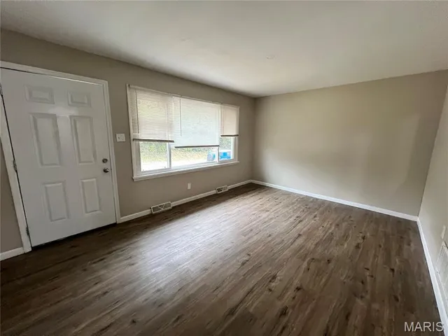 $149,900 | 273 Buddie Avenue, St. Louis, MO 63135