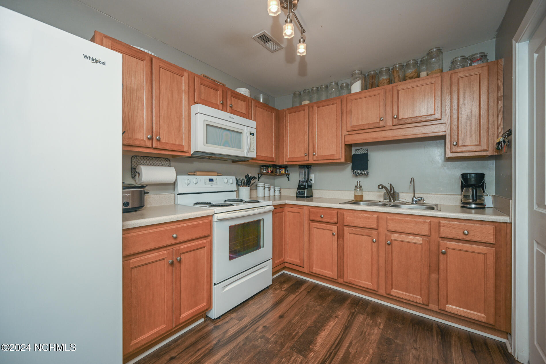 1037 Lake Road Hertford, NC 27944 - Photo 8 of 36 1037 Lake Rd.-12