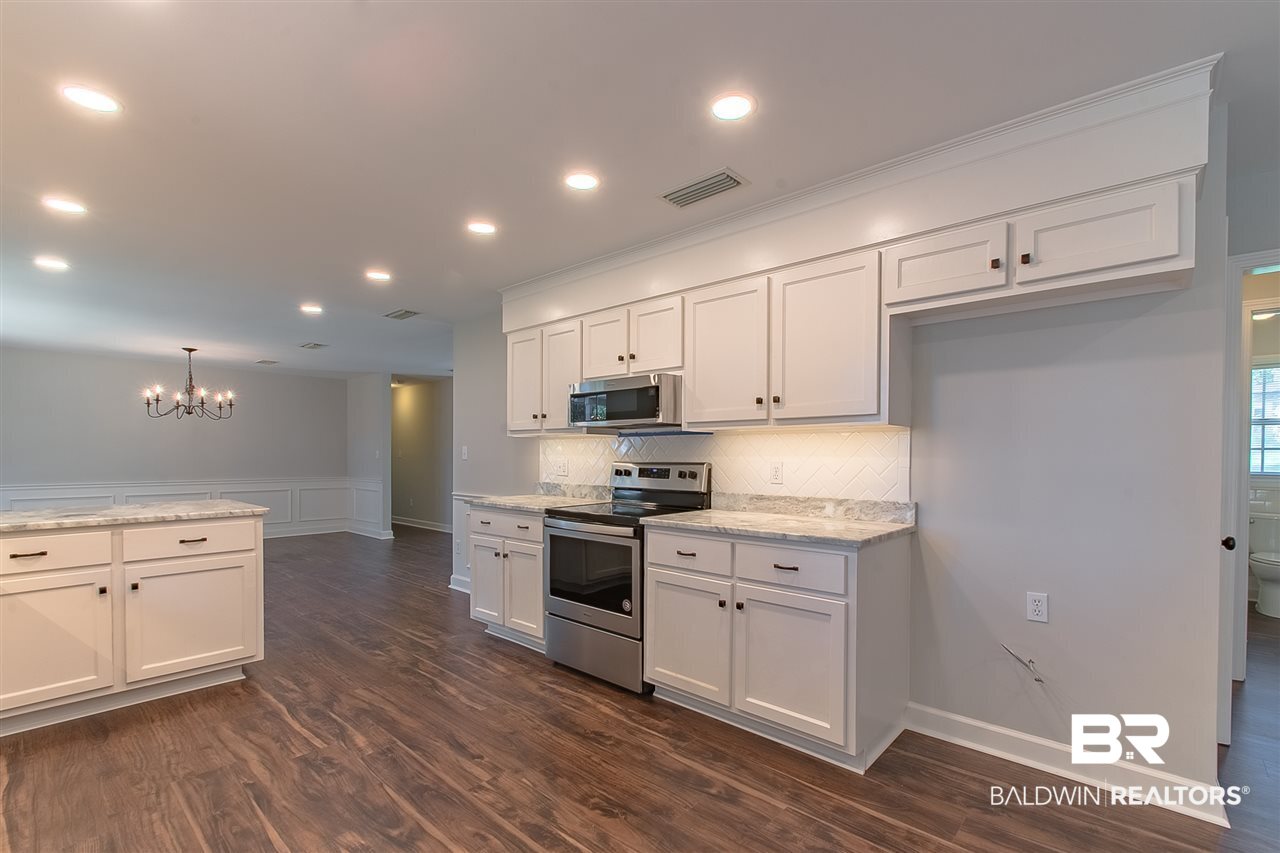 121 Pineridge Road Daphne, AL 36526 - Photo 15 of 41 Pantry around corner