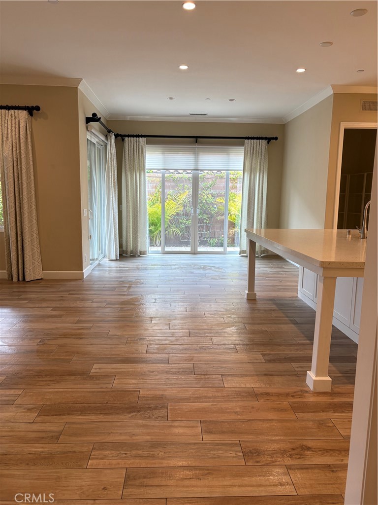 109 Outpost Irvine, CA 92620 - Photo 2 of 17