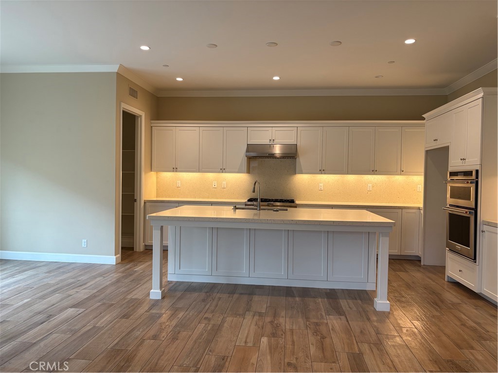 109 Outpost Irvine, CA 92620 - Photo 4 of 17