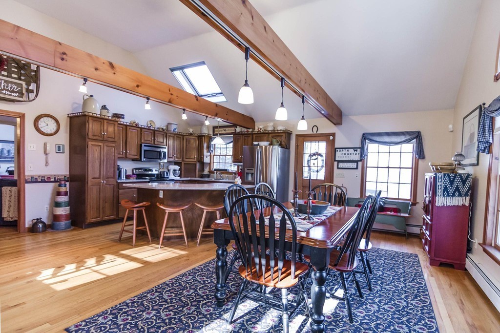 39 Glendale Road Sturbridge, MA 01518 - Photo 4 of 28