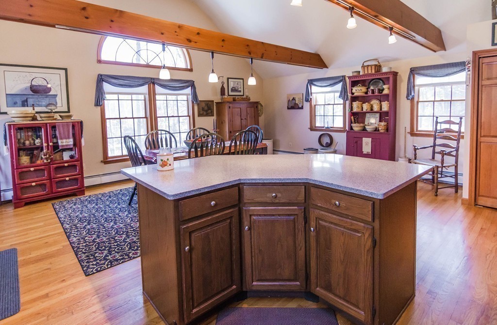 39 Glendale Road Sturbridge, MA 01518 - Photo 6 of 28