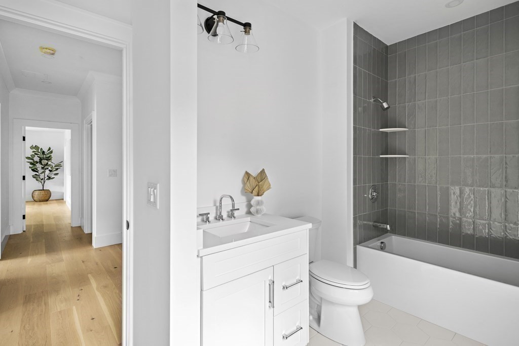 455 Albemarle Road Newton, MA 02460 - Photo 18 of 32