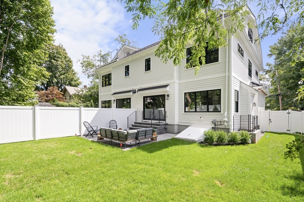 455 Albemarle Road Newton, MA 02460 - Photo 29 of 32