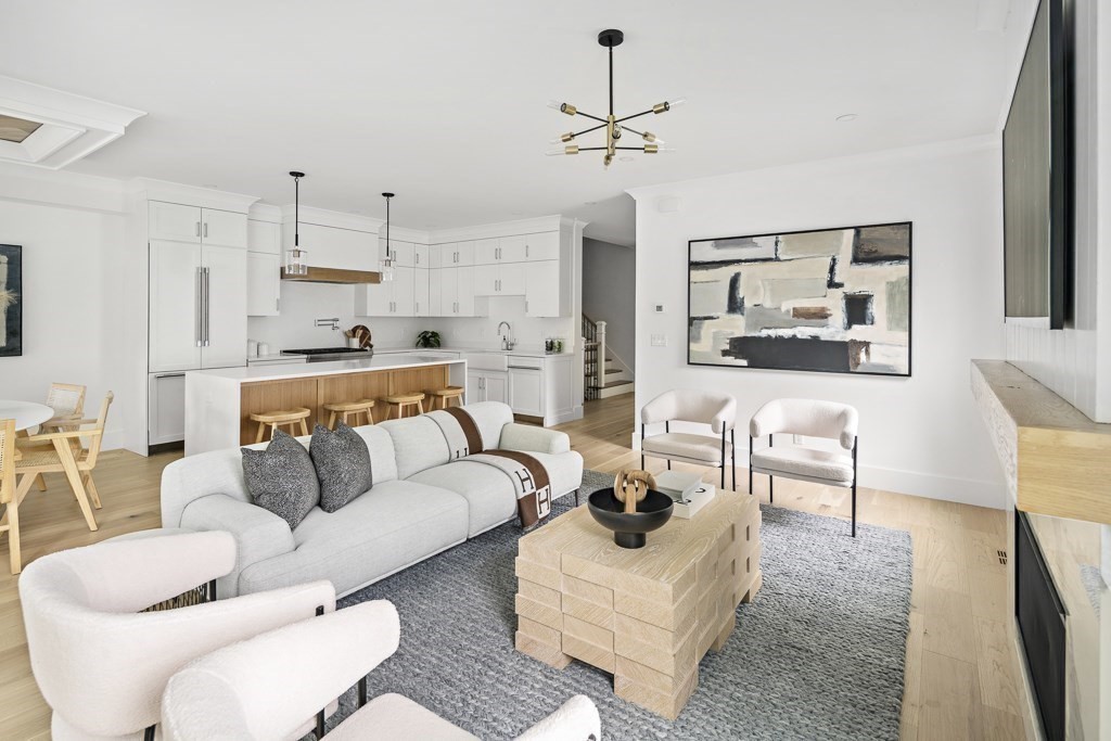 455 Albemarle Road Newton, MA 02460 - Photo 8 of 32