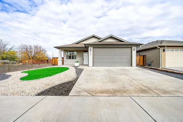 a view of outdoor space yard and garage