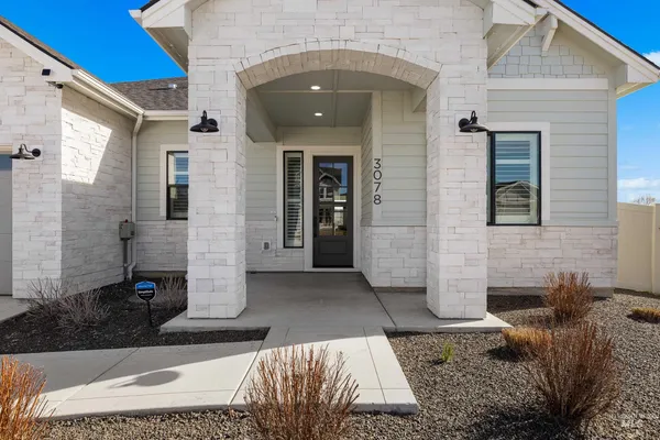 $679,500 | 3078 North Sun City Avenue, Star, ID 83669