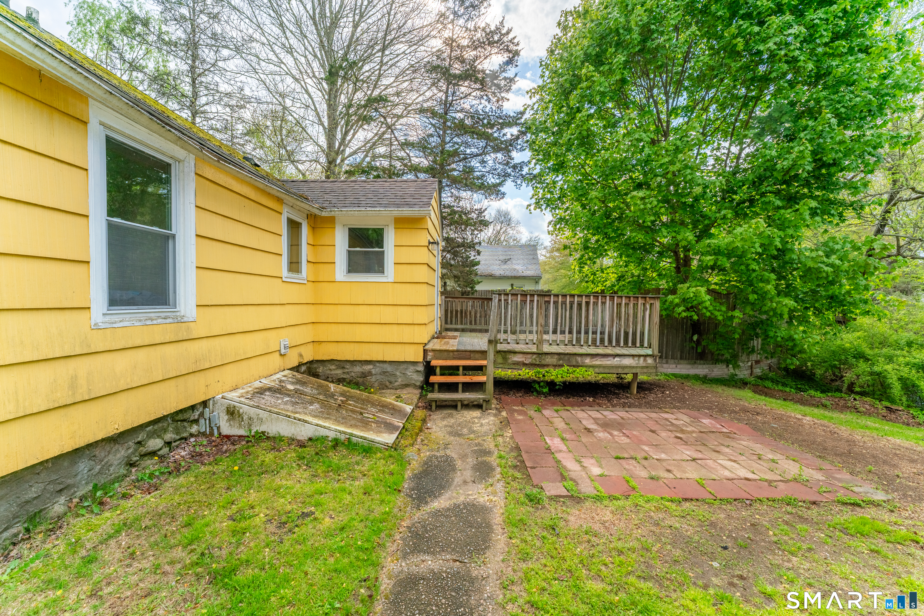 1007 Long Cove Road Ledyard, CT 06335 - Photo 7 of 19