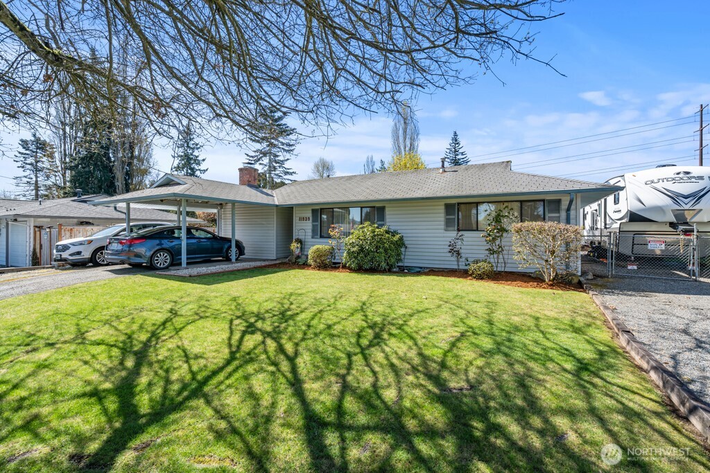 11939 Southeast 169th Place Renton, WA 98058 - Photo 4 of 25