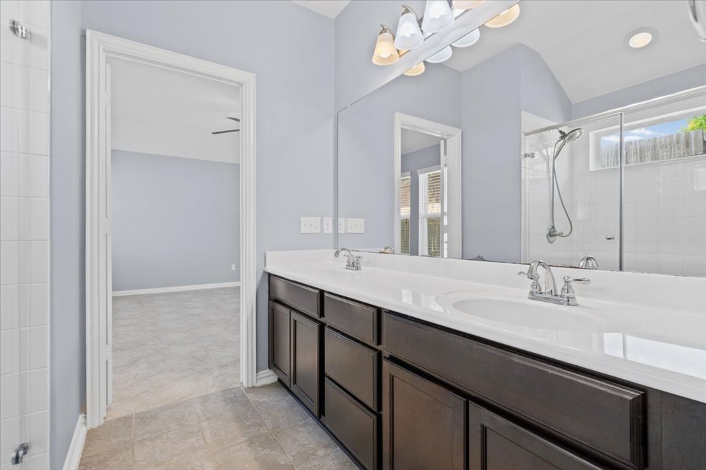 388 Pond View Pass Buda, TX 78610 - Photo 13 of 24